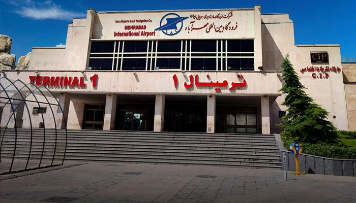ایران نے تہران کے بڑے ایئرپورٹس دوبارہ کھول دیے