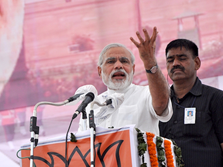 Modi_in_Rewari,_Haryana_at_ex-servicemen_rally