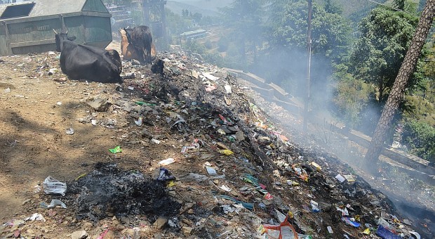 کراچی ایئرپورٹ کے اطراف پھر فائرنگ کا تبادلہ، ٢٣ ہلاک متعدد زخمی