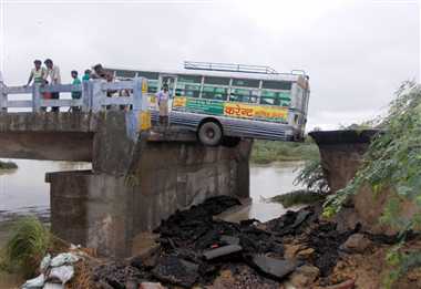 08_07_2014-Barabanki-Road