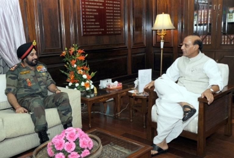 home_minister_shri_rajnath_singh_meeting_with_the_chief_of_army_staff_general_bikram_singh_at_north_block_new_delhi_on_6_june_2014_20140607_1242285174