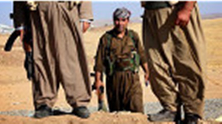 کرد تنظیمیں 'داعش' کے خلا ف نہ لڑیں: ایران