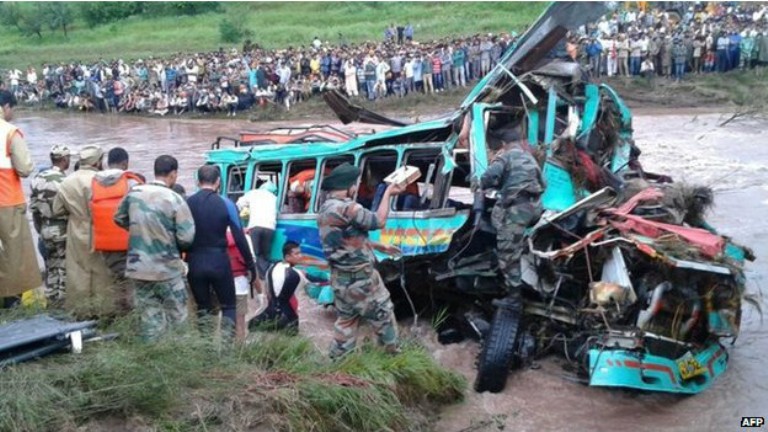 140906075724_india_pakistan_flood_2_624x351_afp_nocredit