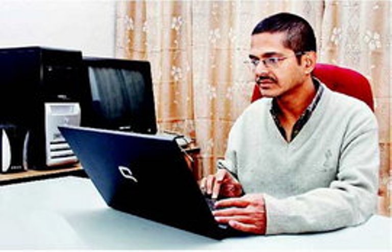 Amitabh thakur