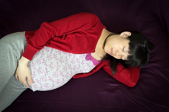 banjh-pregnancy-sleeping-position-in-hindi
