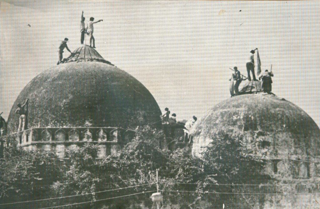 ایودھیا میں رام مندر کی تعمیر کی تیاریاں پھر تیز، پتھروں کی کھیپ پہنچی