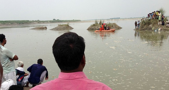 دریا جمنا میں مسافروں سے بھری ناو ڈوب گئی، 22 ہلاک، دوسروں کی تلاش کرنا جاری ہے
