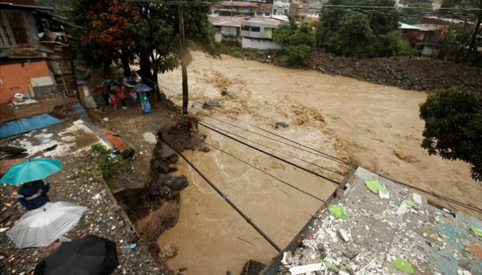 وسطی امریکہ میں طوفان نیٹ کا قہر، ٢٢ ہلاک