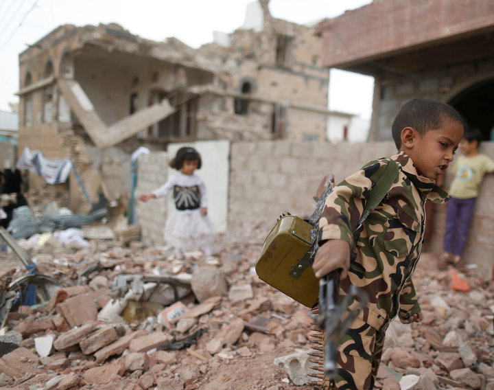 یمن میں جنگ کے تین سال :لاکھوں بچے بنیادی سہولیات محروم