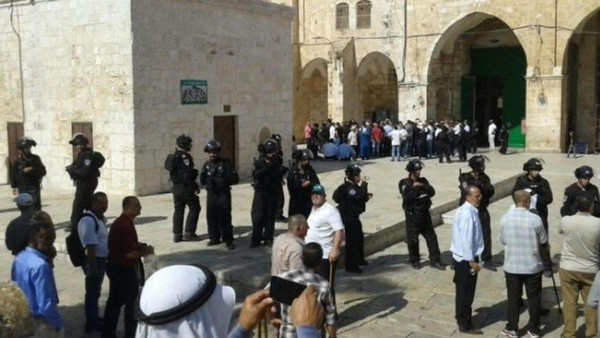 اسرائیلی فوج کی غُنڈہ گردی،مسجد اقصیٰ نمازیوں کے لیے بند کر دی گئی