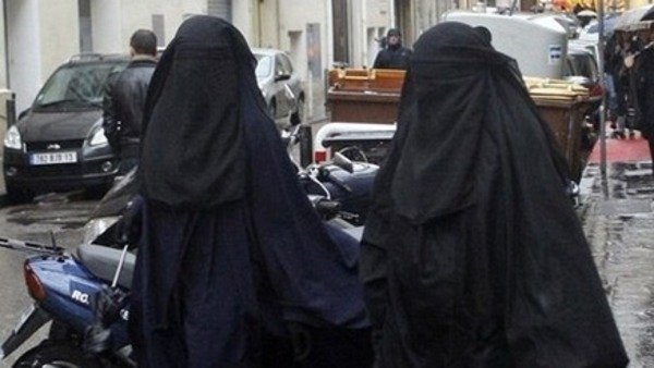 ڈنمارک: نقاب پہننے پر پابندی کی خلاف ورزی کے حوالے سے پہلا جُرمانہ