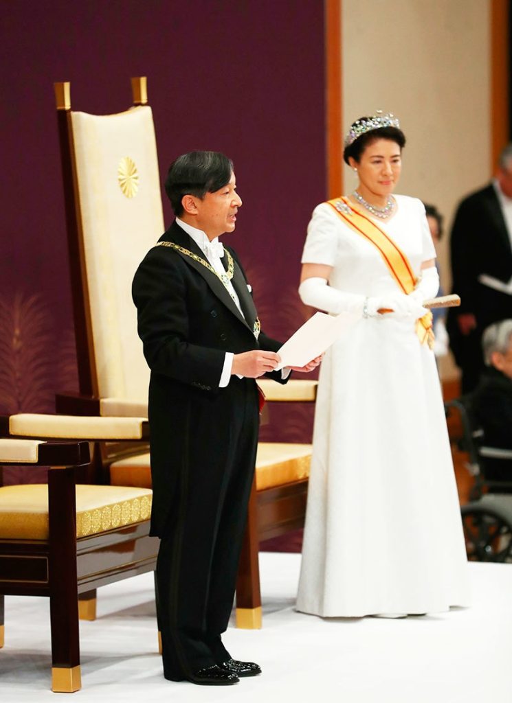 جاپان میں نئے دور کا آغاز، نئے بادشاہ نے تخت سنبھال لیا