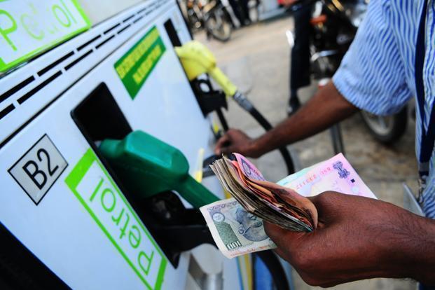 ممبئی میں پٹرول 100 روپے فی لیٹر سےمتجاوز