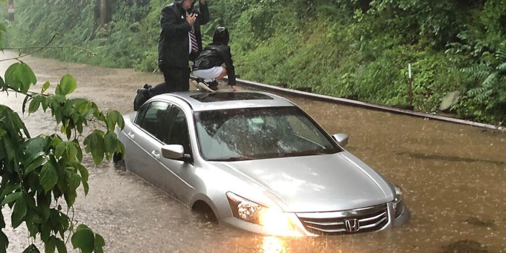 امریکی دارالحکومت واشنگٹن ڈی سی میں شدید بارش کے سبب سیلابی صورتحال