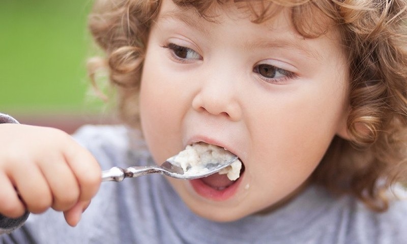 بچپن میں استعمال ہونے والی غذائیں زندگی بھر اثرات مرتب کرتی ہیں، تحقیق
