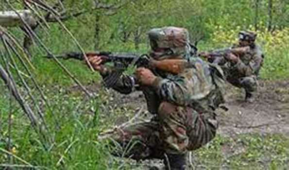 کولگام میں جاری مسلح تصادم میں اب تک ایک جنگجو کو ہلاک کیا ہے: آئی جی پی کشمیر