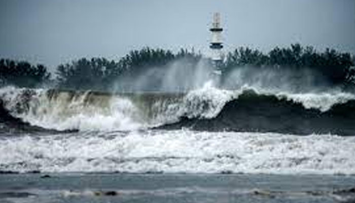میکسیکو کے ساحل پر سمندری طوفان کا انتباہ