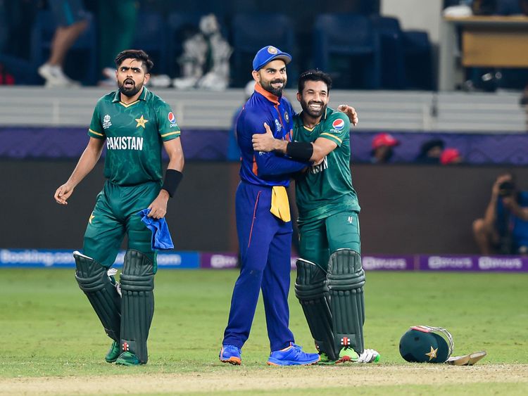 پاکستان نے ہندوستان کو 10 وکٹوں سے شکست دی