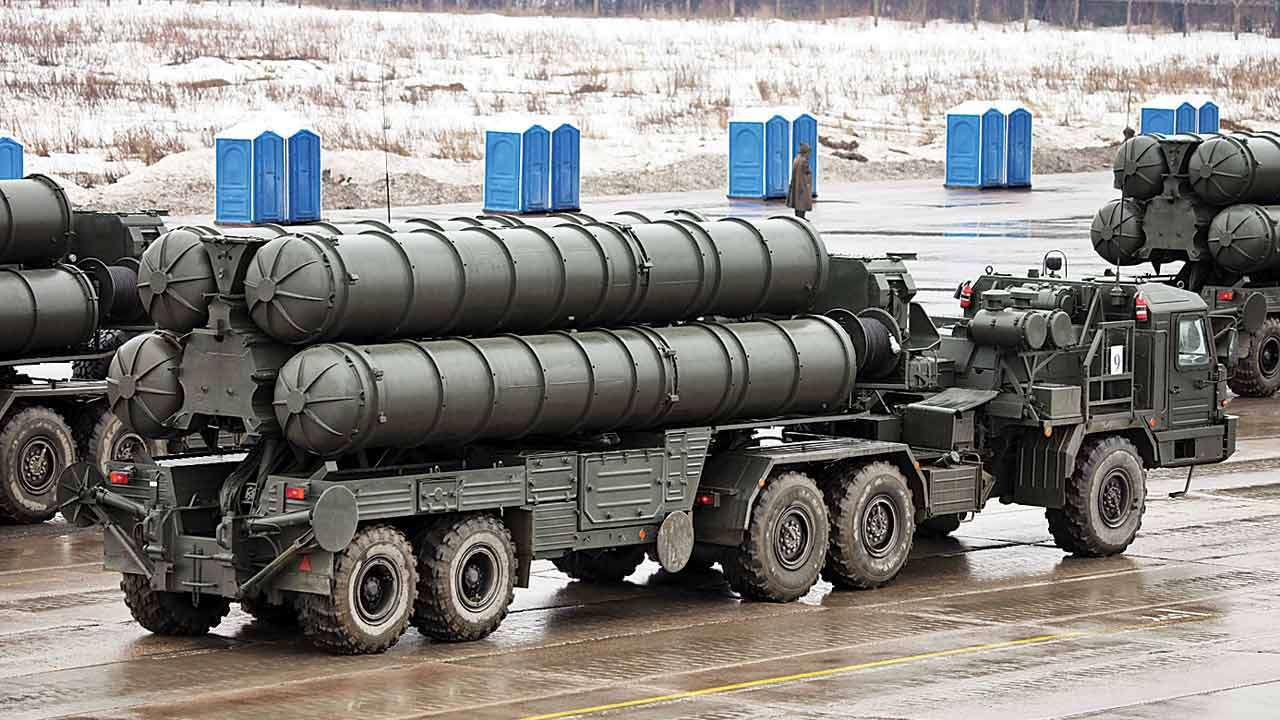 روس نے ہندوستان کو ایس -400 فضائی دفاعی نظام کی فراہمی شروع کردی