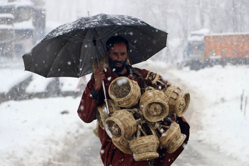 ایران کے شہر خوئی میں زلزلہ، 3 جاں بحق 973 زخمی