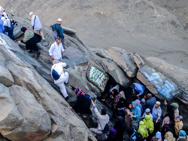 بارش کے بعد خراب موسم کے باعث پھر سردی کی لپیٹ میں شمالی ہندوستان، کئی علاقوں کا درجہ حرارت صفر کے قریب