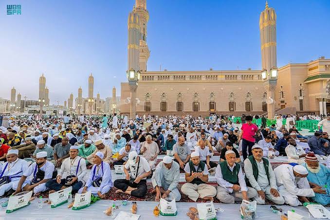 سعودی عرب میں رمضان کے دوران مساجد میں افطاری پر پابندی