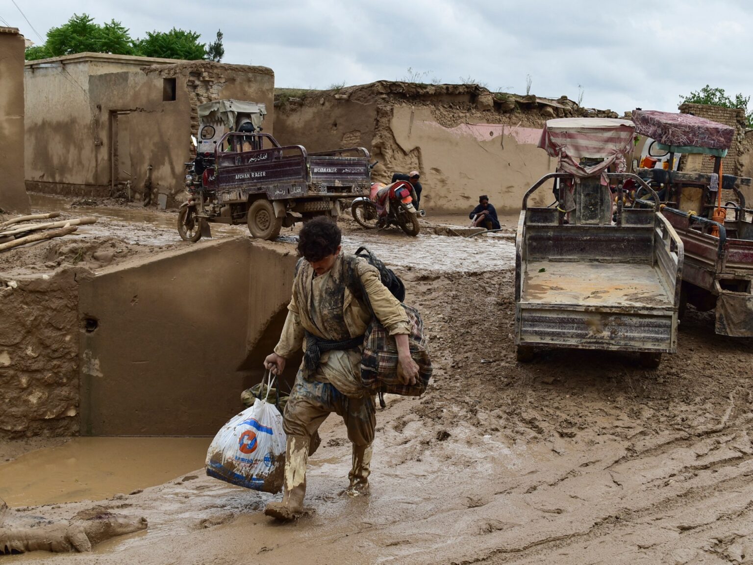 افغانستان میں سیلاب سے 150 سے زائد افراد ہلاک