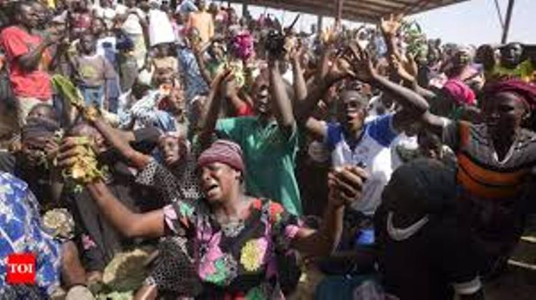 نائجیریا میں مسلح افراد کے حملے میں سات لوگوں کی موت، 150 اغواء