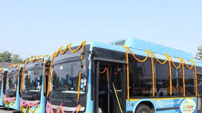 سچدیوا نے ڈی ٹی سی کے بیڑے میں 400 نئی بسوں کے اضافے کا خیر مقدم کیا