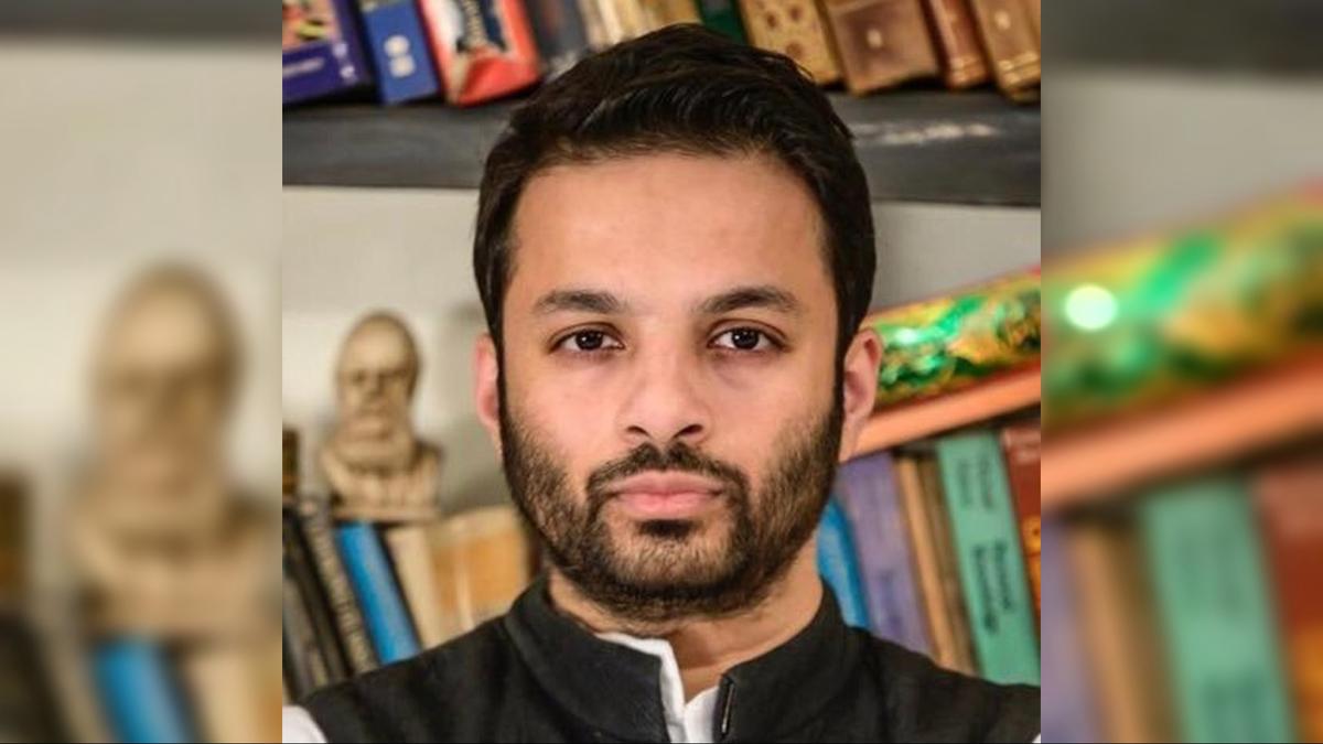 اشوکا یونیورسٹی کے ایسوسی ایٹ پروفیسر علی خان محمود آباد کو ’آپریشن سندھ‘ پر سوشل میڈیا پر پوسٹ کرنے پر گرفتار