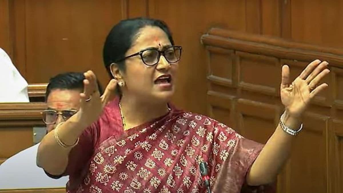 محلہ کلینک بدعنوانی کا بڑا اڈہ ا: ریکھا گپتا