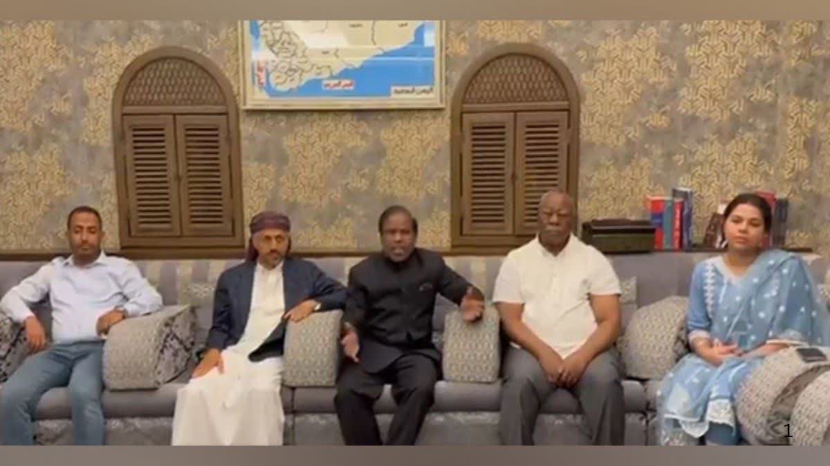 بہار ایس آئی آر پر پارلیمنٹ میں زبردست ہنگامہ، مکر دوار پر احتجاج، راہل گاندھی-اکھلیش یادو بھی موجود