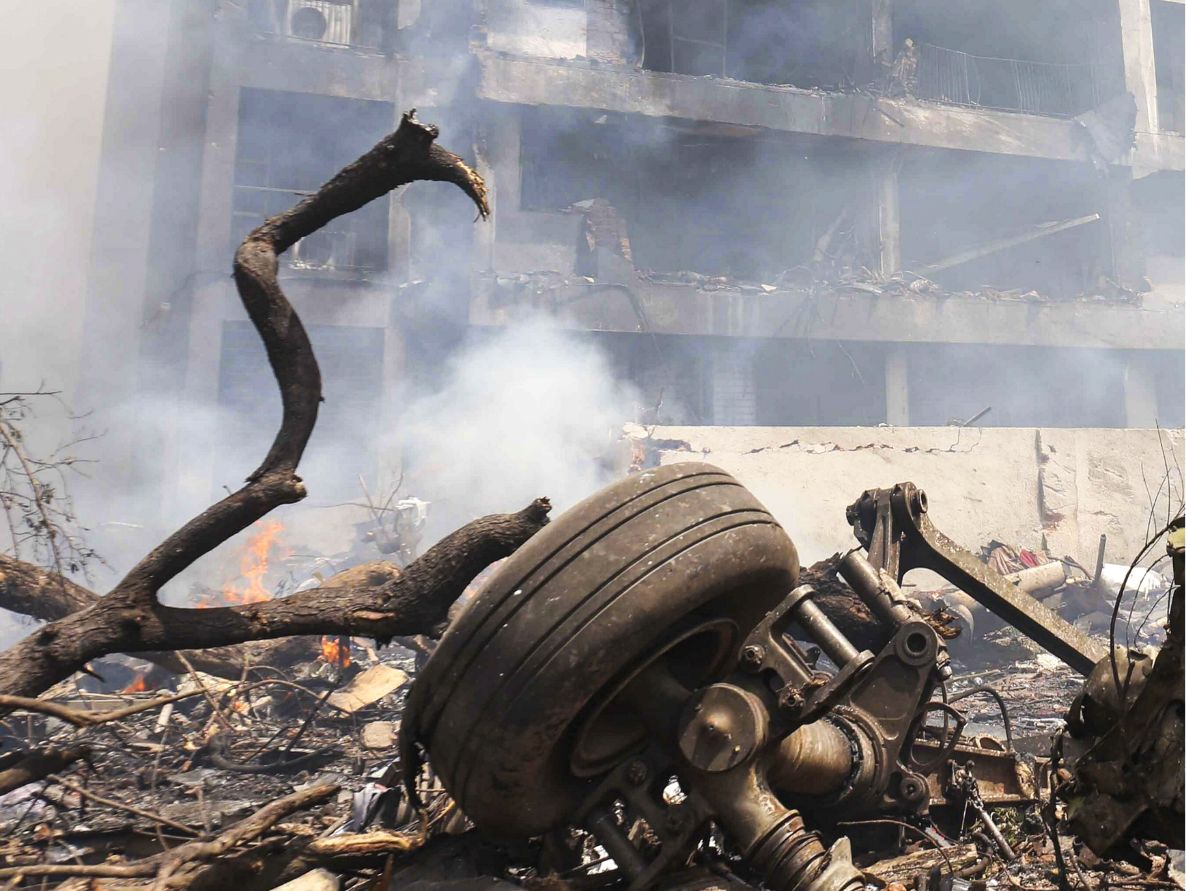 'رادھیکا میرے لیے صرف ایک شریک اداکار تھیں': انعام الحق کا بیان