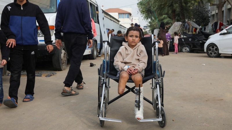 پی ایم مودی نے شوبھانشو شکلا سے ملاقات کی۔ شوبھانشو شکلا نے وزیر اعظم مودی سے ملاقات کی، خلا میں لے جایا گیا ترنگا تحفہ میں دیا۔