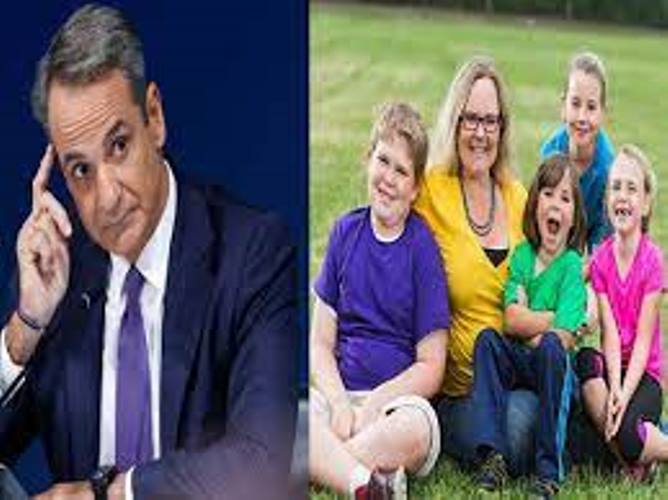 تیونس میں غزہ کے لئے امداد لے جانے والے جہاز کا شاندار استقبال