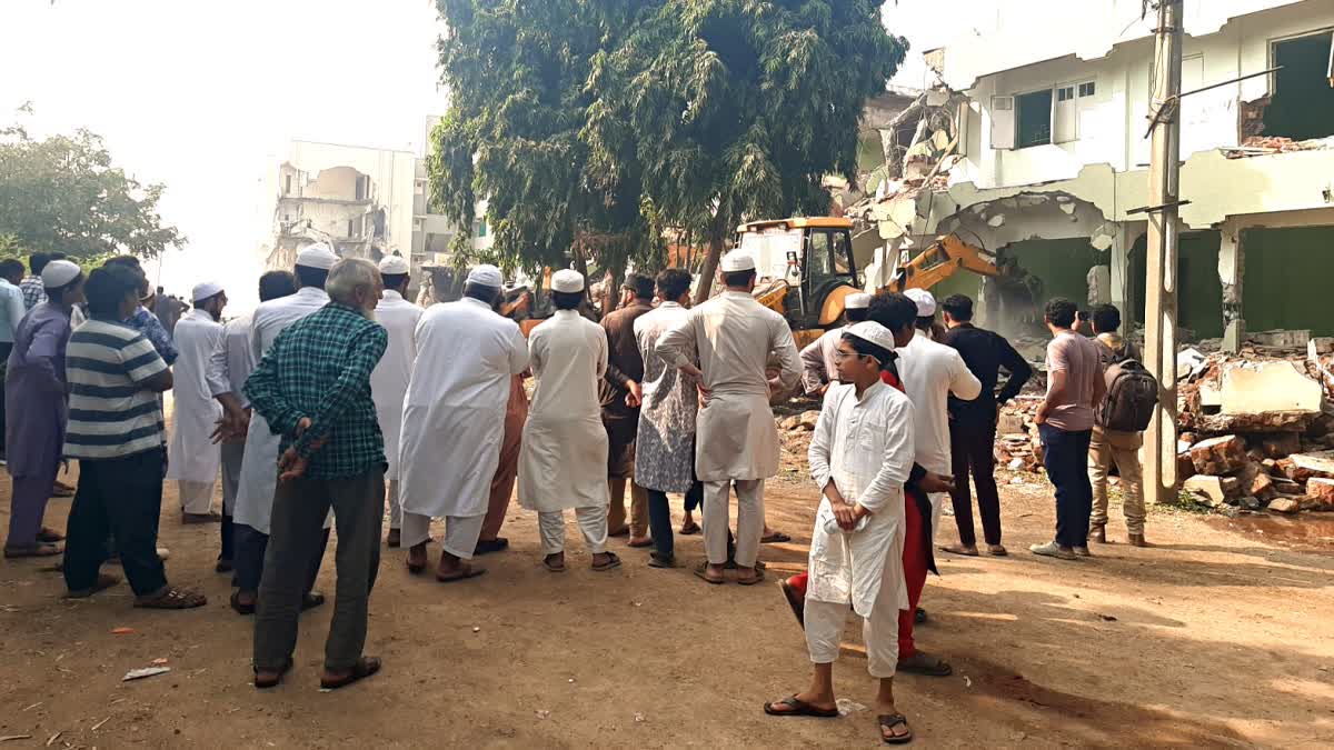 دہلی کی ’زہریلی‘ ہوا کے درمیان کہرے کے الرٹ سے خدشات میں اضافہ! شدید سردی کے لیے رہیں تیار