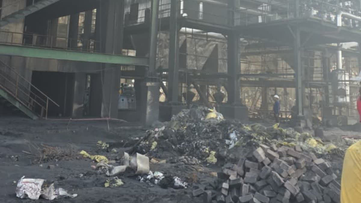 ٹرمپ کے بیان سے بازار میں آئی نرمی- چاندی بیس ہزار روپیے ہوئی سستی، سونا بھی چار ہزار تک گر گیا