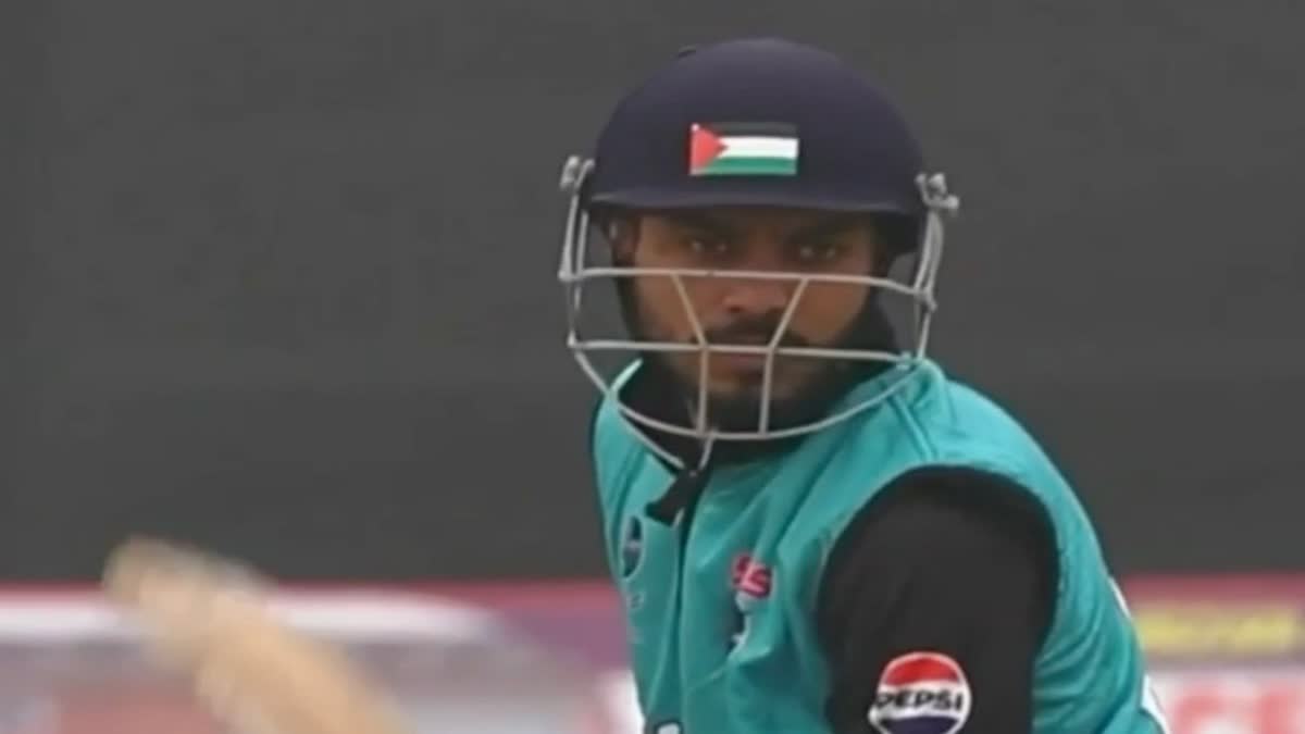 جموں: کشمیری کرکٹر نے نجی ٹورنامنٹ کے دوران ہیلمٹ پر فلسطین کا لوگو آویزاں کیا، پولیس نے طلب کر لیا