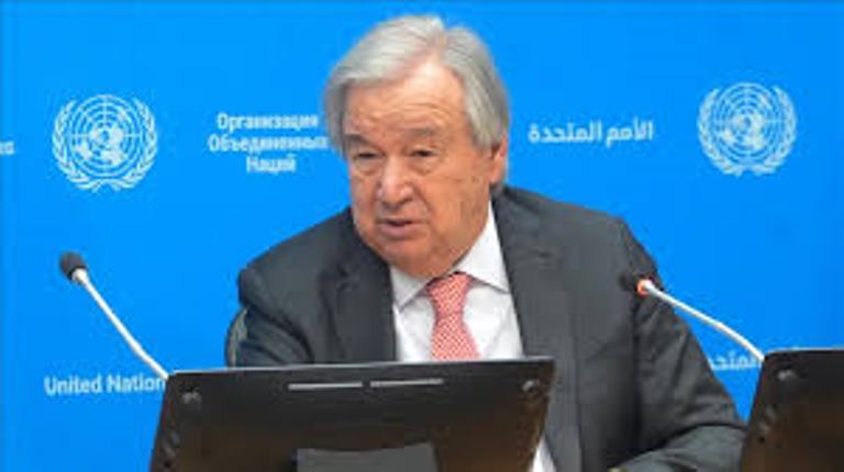 شہید جنرل قاسم سلیمانی کی چھٹی برسی، صدر سمیت اعلی عہدہ داروں نے خراج عقیدت پیش کیا