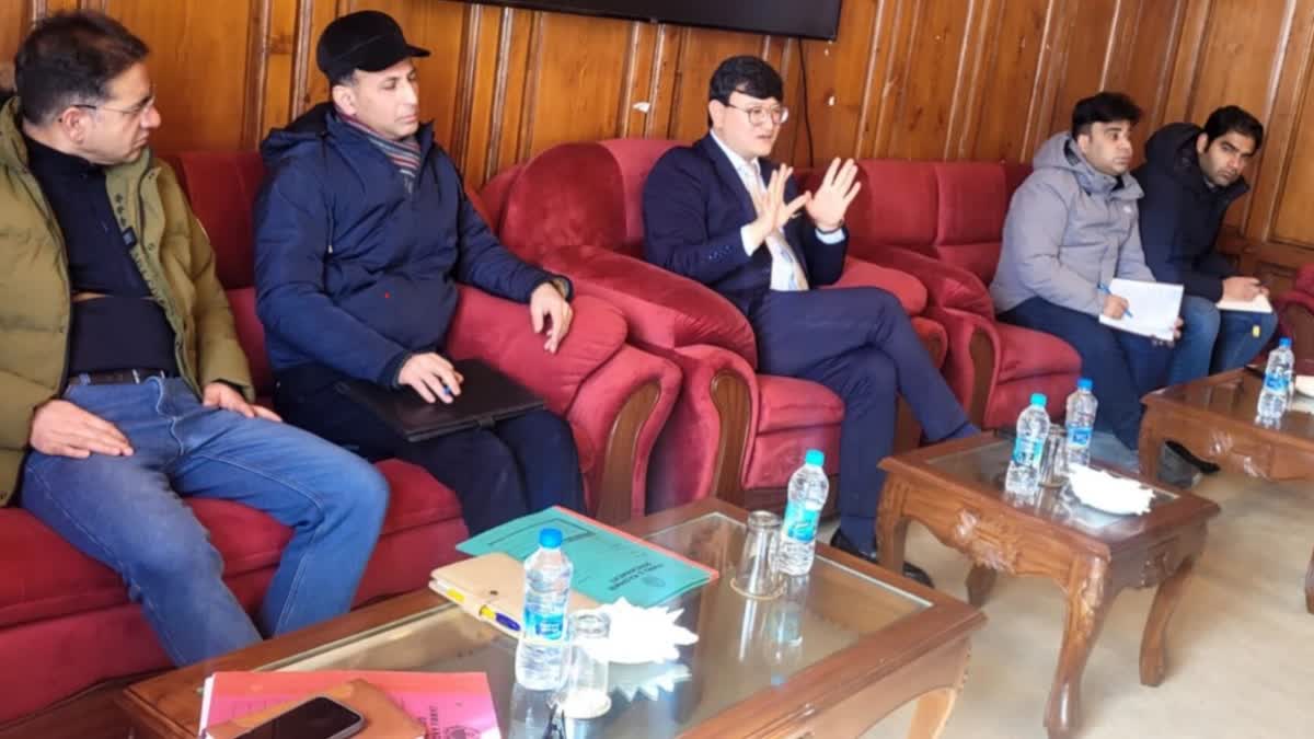 کھیلو انڈیا ونٹر گیمز کا چھٹا ایڈیشن: ڈی سی بارہمولہ نے انتظامات کا لیا جائزہ